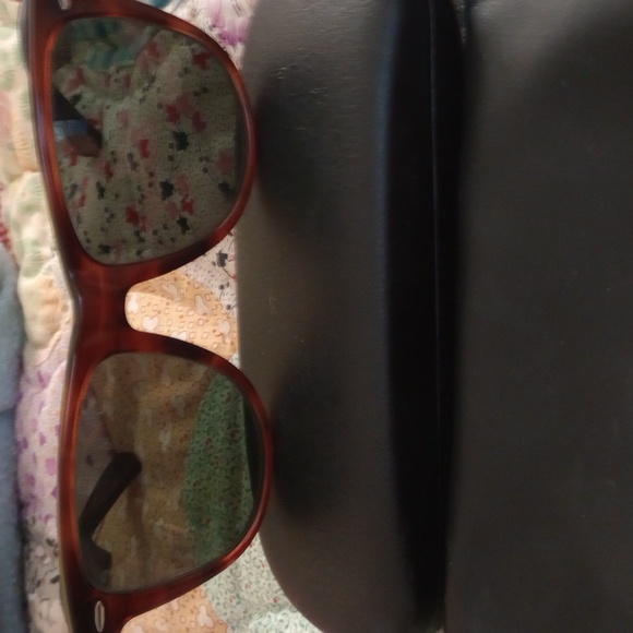 NWOT RAY-BAN Tortoise Shell WAYFARER Sunglasses - Picture 8 of 8